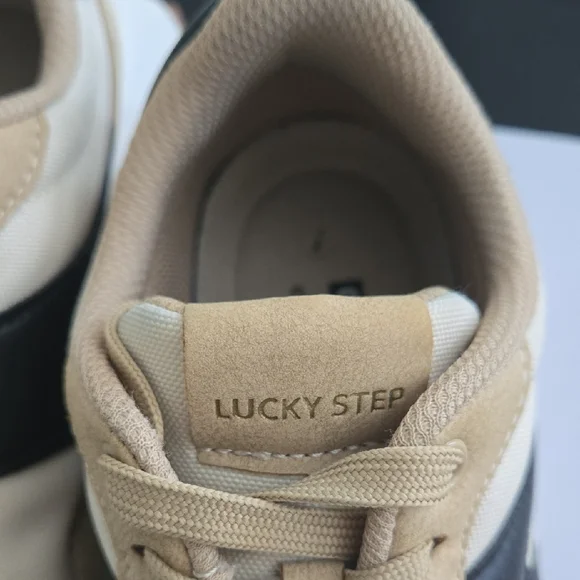 Casual Beige & Black Women's Sneakers - Picture 3 of 6